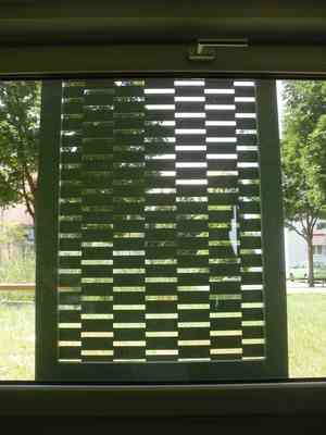 Fensterschiebeläden aus Aluminiumlochblech nach Maß